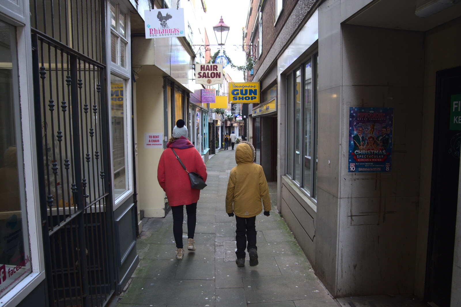 Isobel and Harry explore one of the famous Rows from The Hippodrome Christmas Spectacular, Great Yarmouth, Norfolk - 29th December 2022