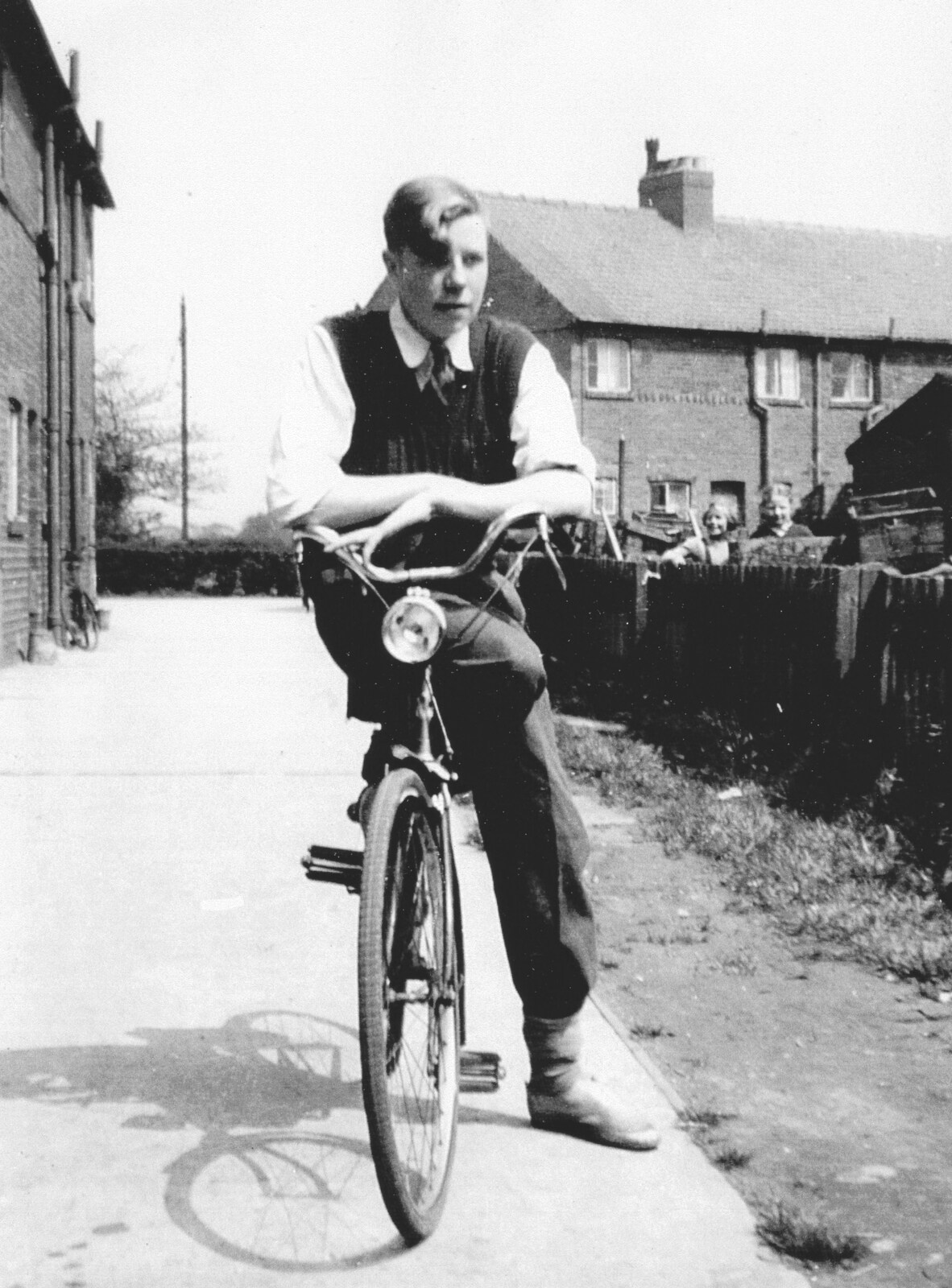 The Grandad Archive, Various Locations - 7th January 2023: Trevor on a bike in Church Fenton, Yorkshire