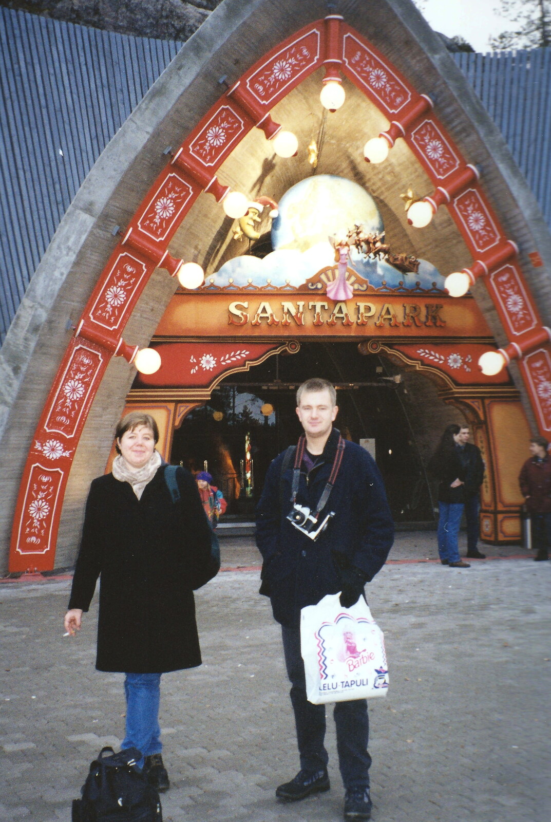 The Grandad Archive, Various Locations - 7th January 2023: Sis and Nosher at Santa Park in November 1999