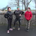 Evelyn, Isobel and Fred before their run, The End of the Breffni, Blackrock, Dublin - 18th February 2023