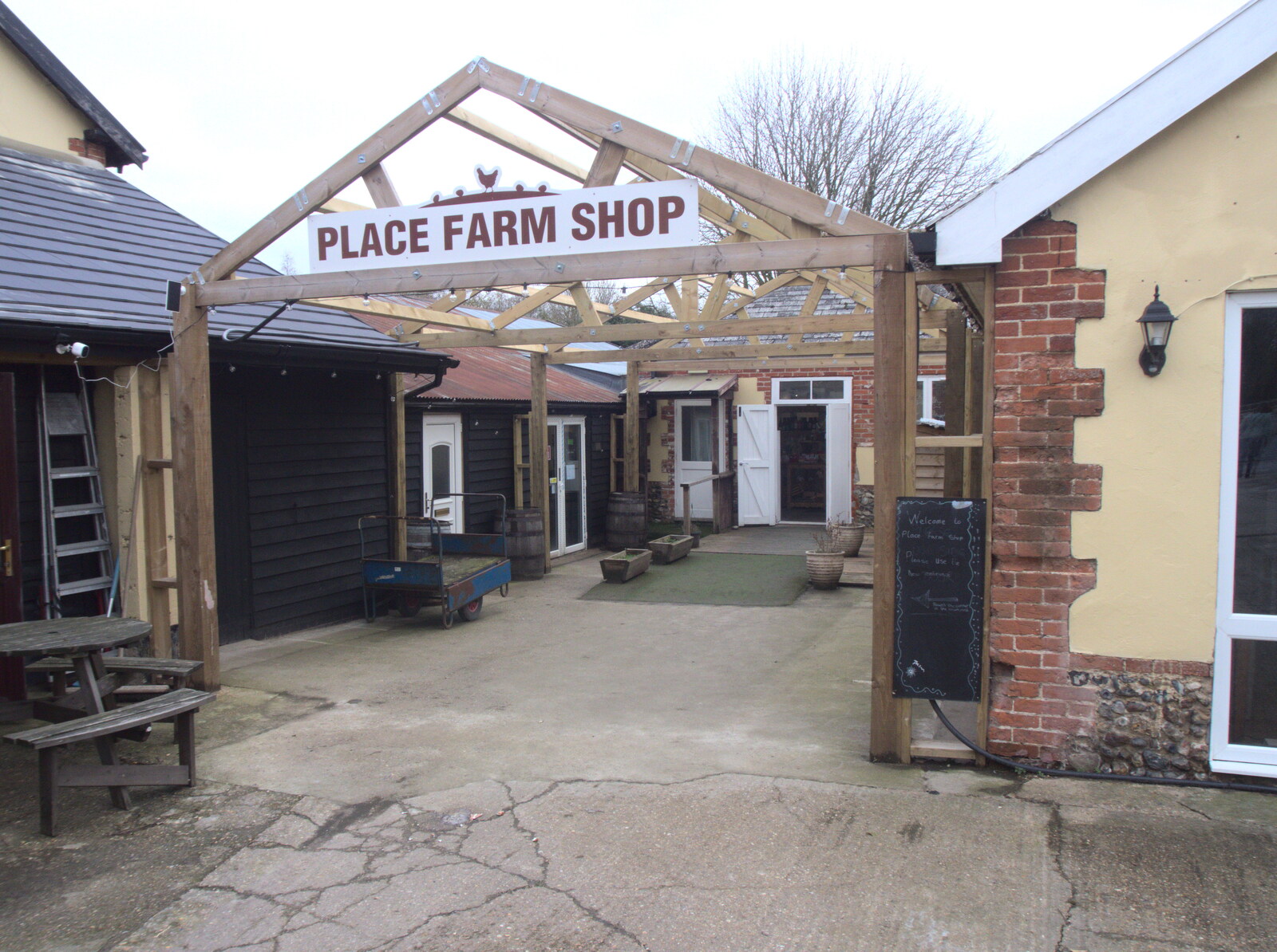 We stop off at Stuston Farm shop - once Peacocks from Dolphin House Fire and an Escape Room, Diss and Norwich - 26th March 2023