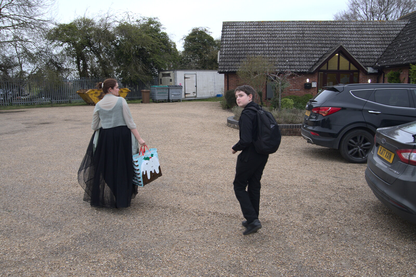 Isobel and Fred head into the community centre from Palgrave Players and Weybread Canoes, Harleston - 16th April 2023