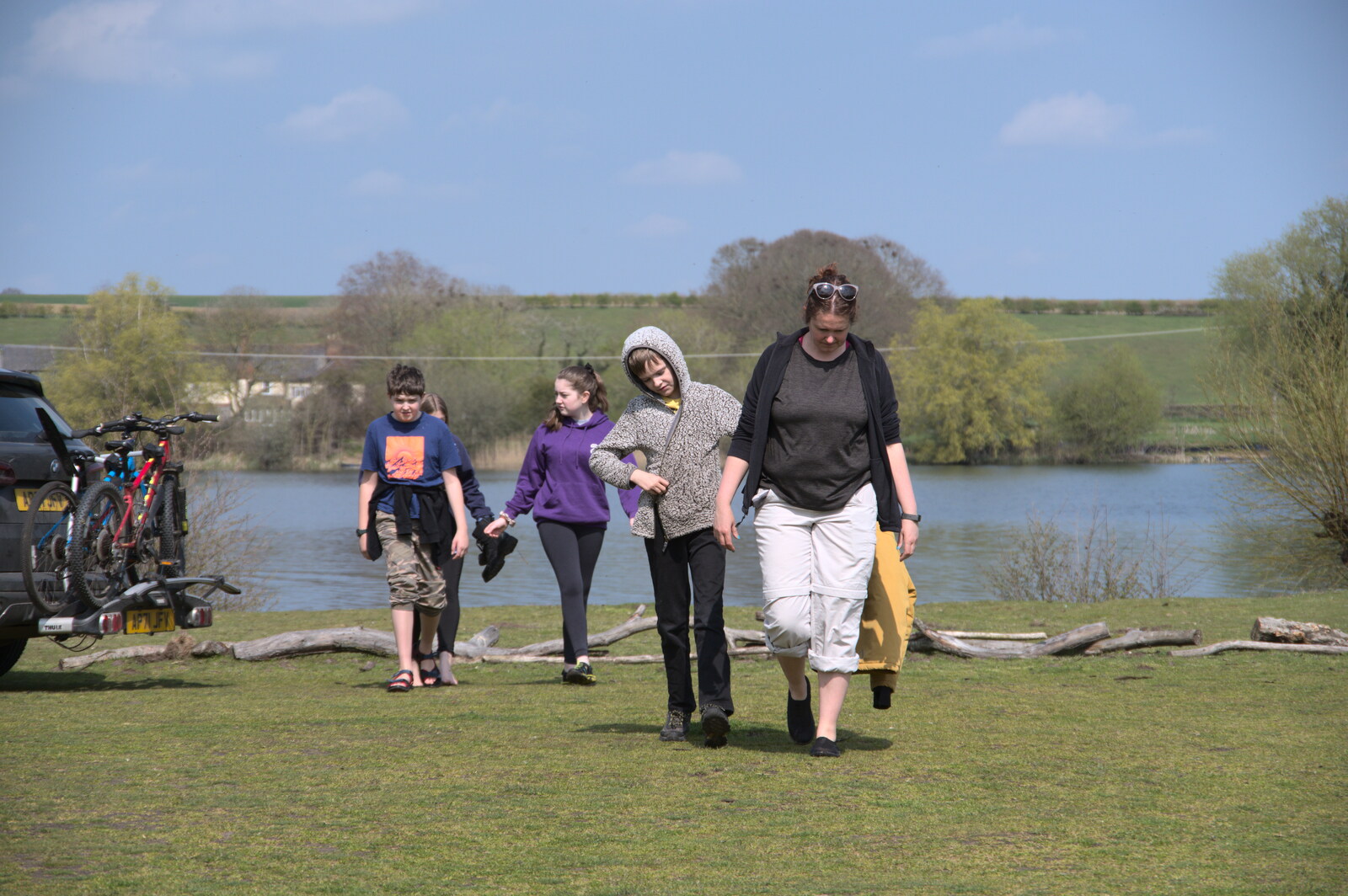 Isobel and the gang head back to the car from Palgrave Players and Weybread Canoes, Harleston - 16th April 2023