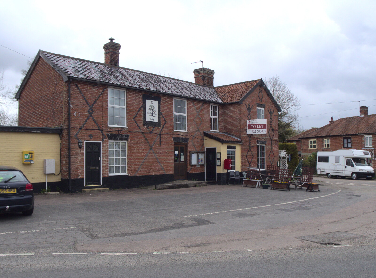 The Cherry Tree in Yaxley is up for lease from Bike Rides and a Visit to the Farm Shop, Eye, Suffolk -  25th April 2023