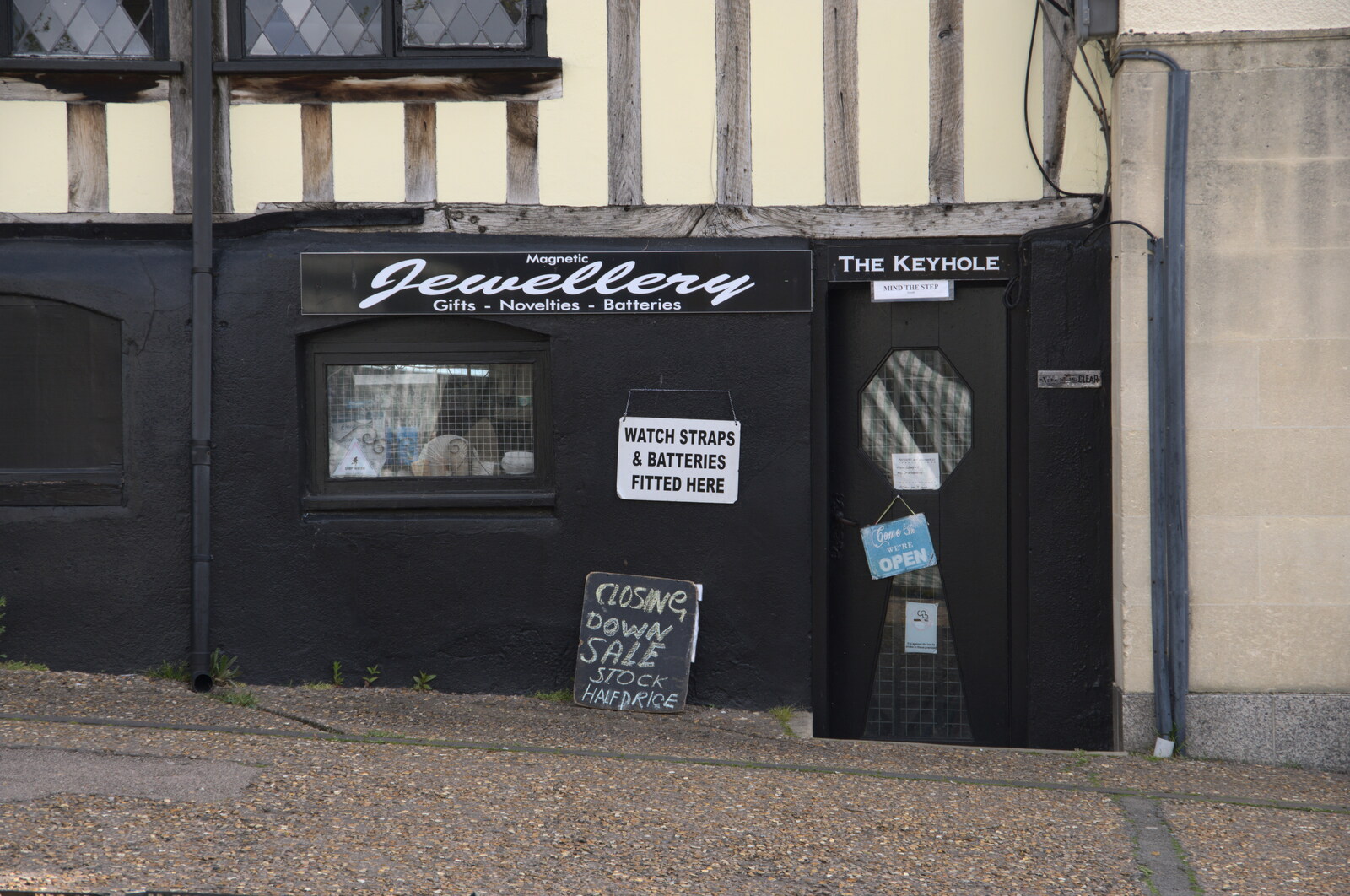 The Keyhole jewellery place is closing down from The Lost Pubs of Diss, Norfolk - 26th April 2023