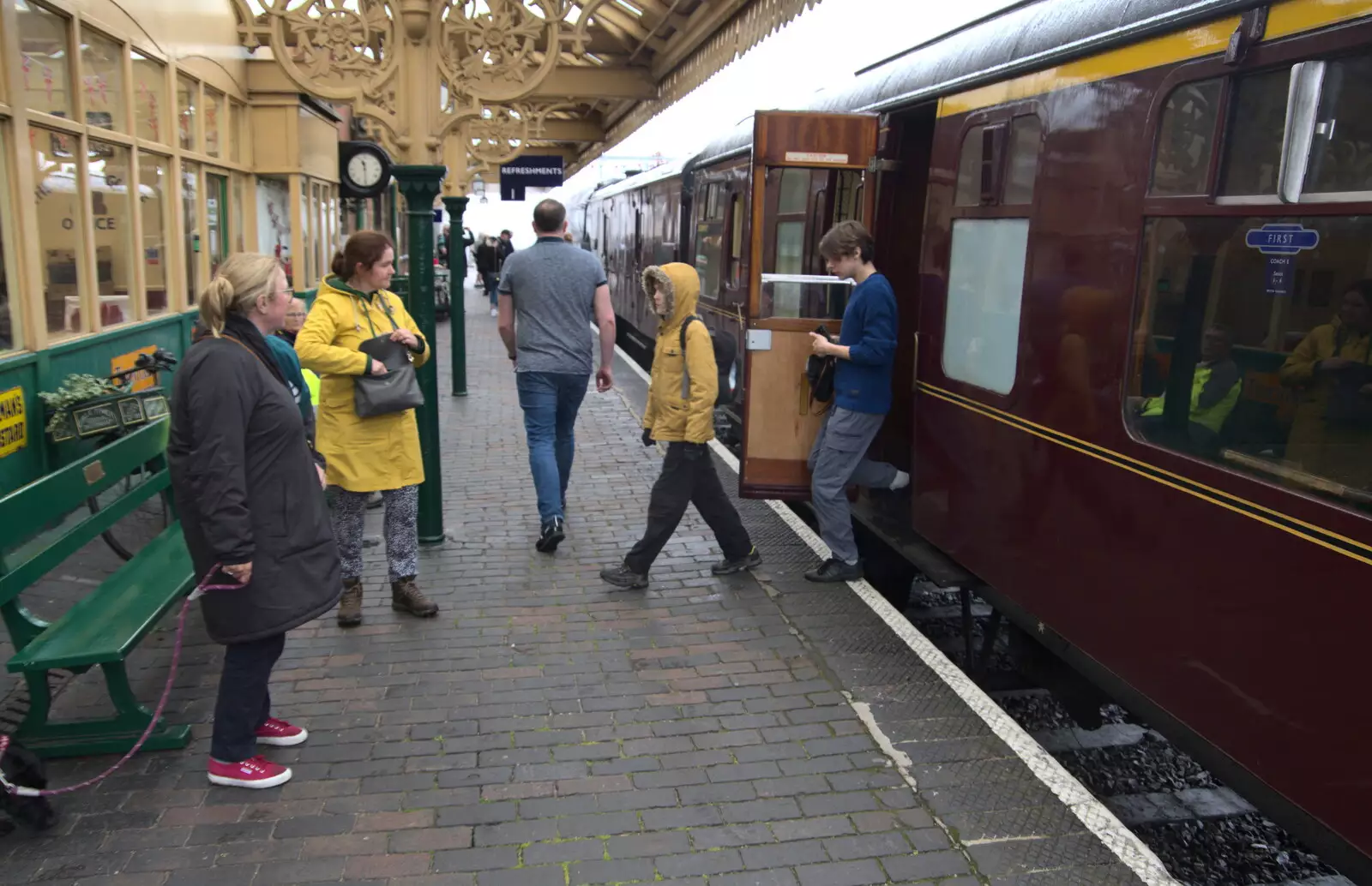 The gang pile off the train at Sheringham, from A Coronation Camping Picnic, Kelling Heath, Norfolk - 6th May 2023