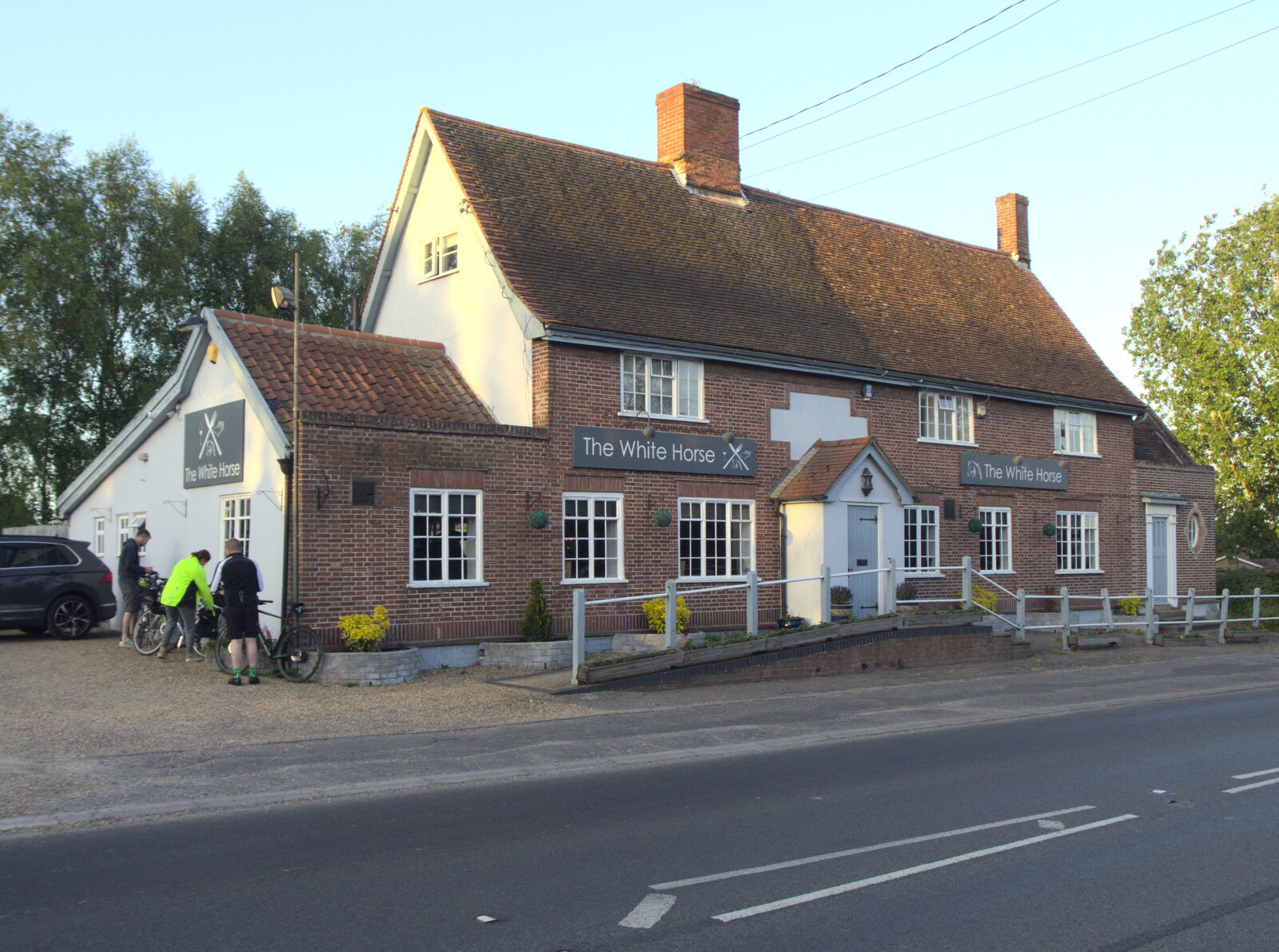 The South Lopham White Horse from The BSCC at Rushall, South Lopham and Redgrave - 25th May 2023