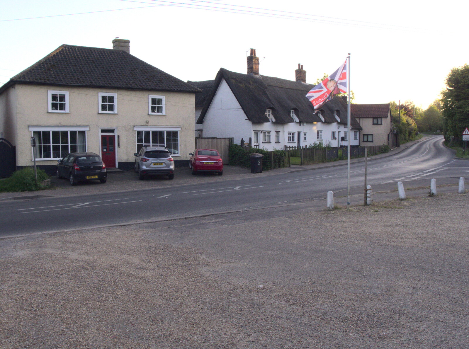 Houses on the A1066 Thetford Road from The BSCC at Rushall, South Lopham and Redgrave - 25th May 2023