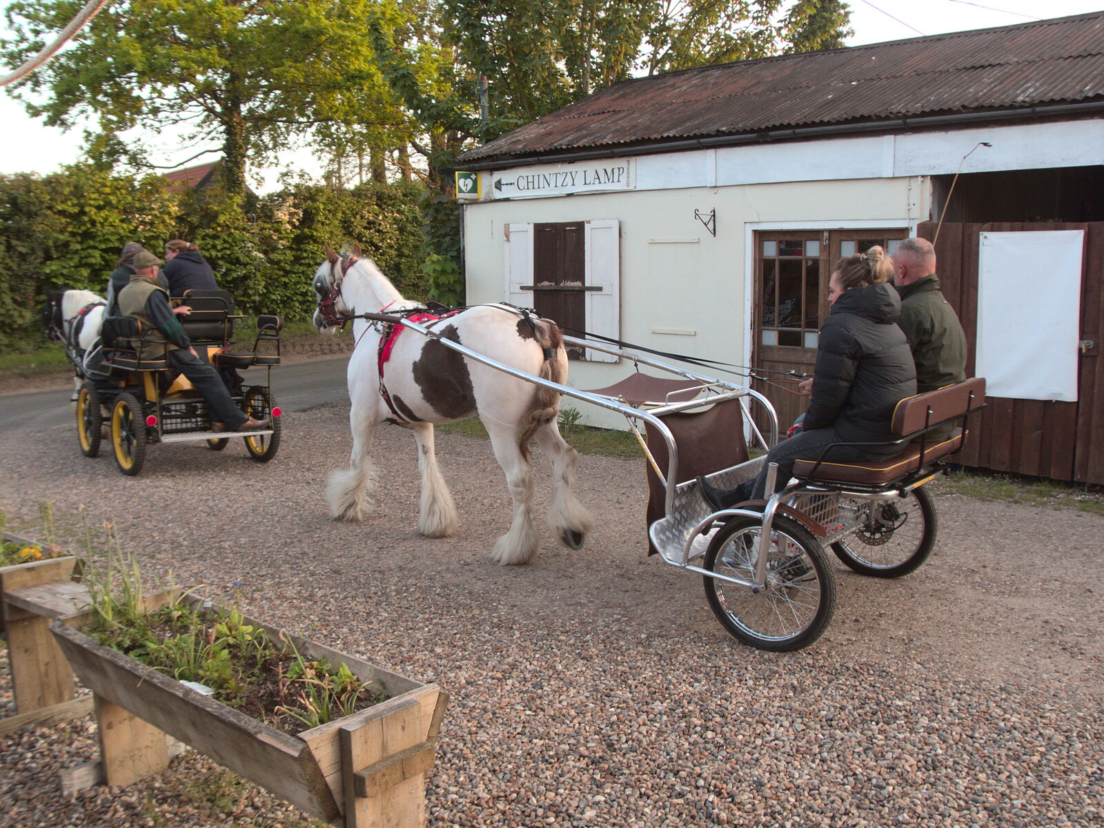 A couple of horse-and-carts head off from The BSCC at Rushall, South Lopham and Redgrave - 25th May 2023