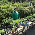 Fred sells off a few of our peppers and chillis, The BSCC at Rushall, South Lopham and Redgrave - 25th May 2023