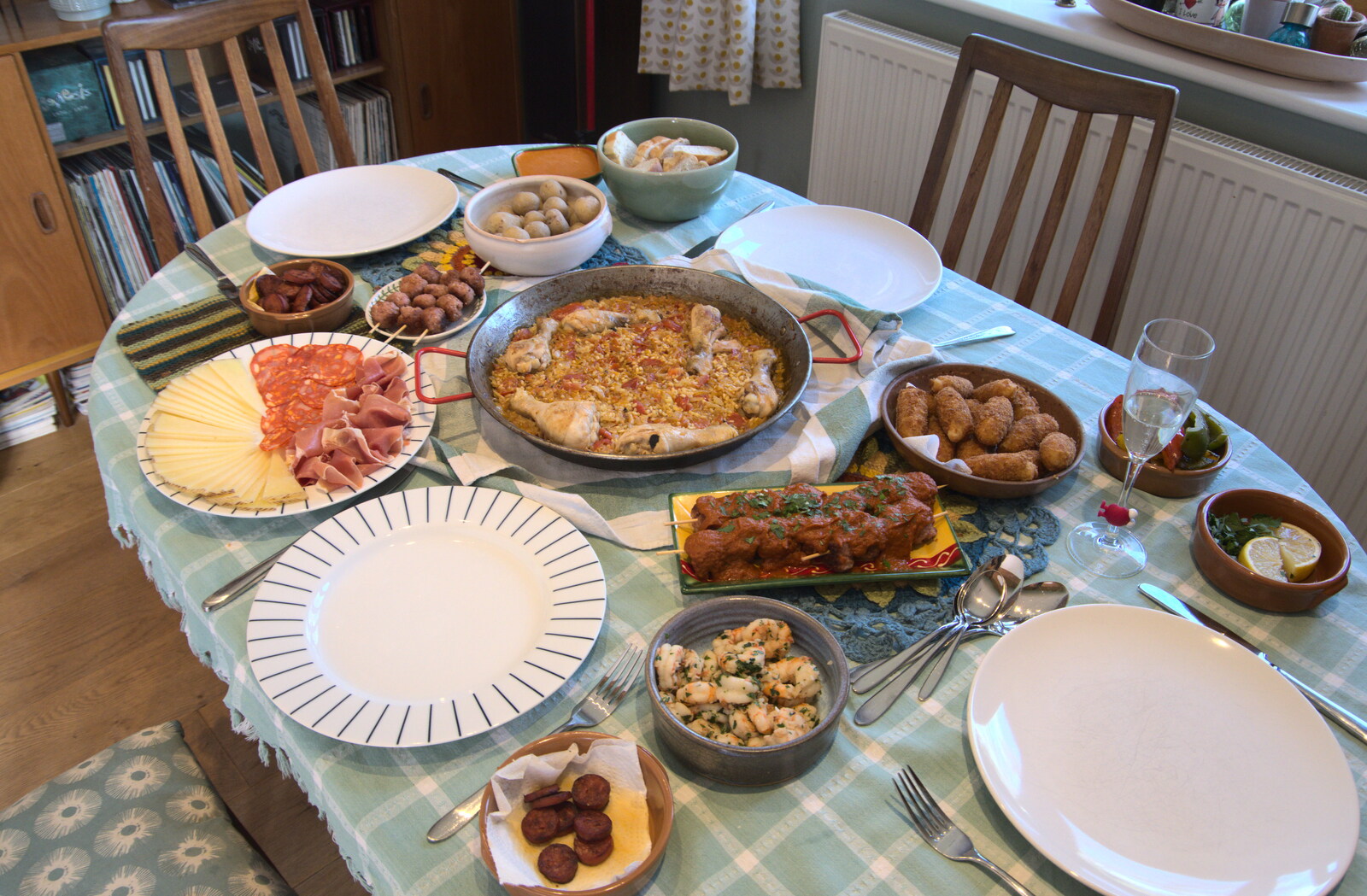 We have Spanish tapas for tea from The BSCC at Rushall, South Lopham and Redgrave - 25th May 2023