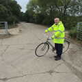 Mick readies his bike for a trip to the Railway, A Quest for the Fabled Swimming Spot, Hoxne, Suffolk - 29th May 2023