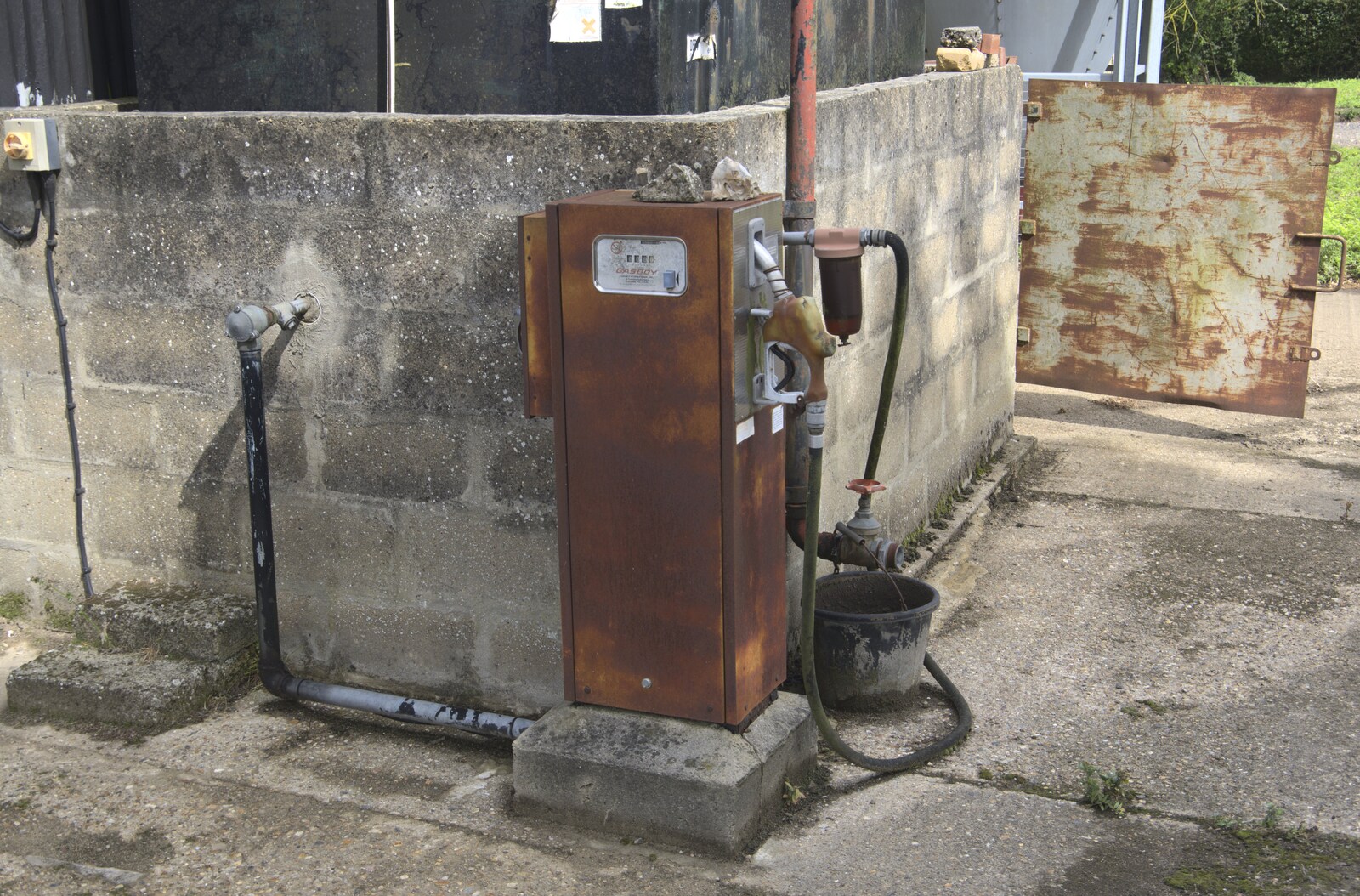 A cool old diesel pump in a farmyard from The BSCC at the Cock Inn and a Flute Exam, Bedfield, Suffolk - 25th August 2023