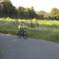 Fred cycles up the road from Palgrave, The Dragonfly Ride at Star Wing Brewery, Redgrave, Suffolk - 2nd September 2023