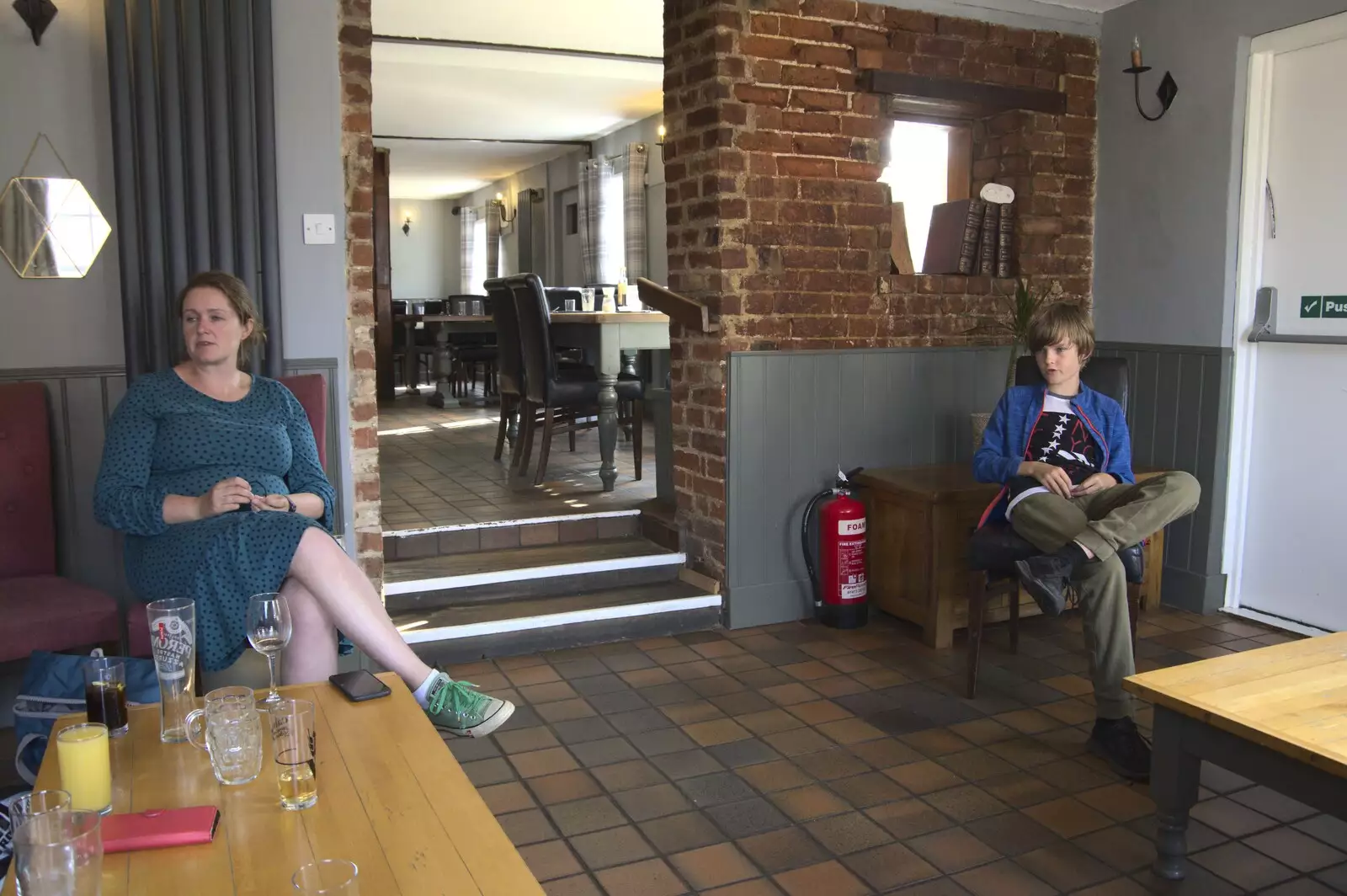 Isobel and Harry in the pub, from Fred and the SYWO at Snape Maltings, Snape, Suffolk - 3rd September 2023