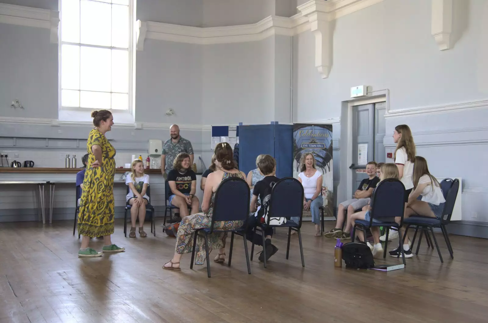 Isobel starts off on her panto workshop, from Isobel's Pantomime Workshop, Town Hall, Eye - 9th September 2023