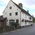 The Hoxne Swan pub, A Long Walk and a Long Ride, Hoxne and Kenninghall - 14th September 2023