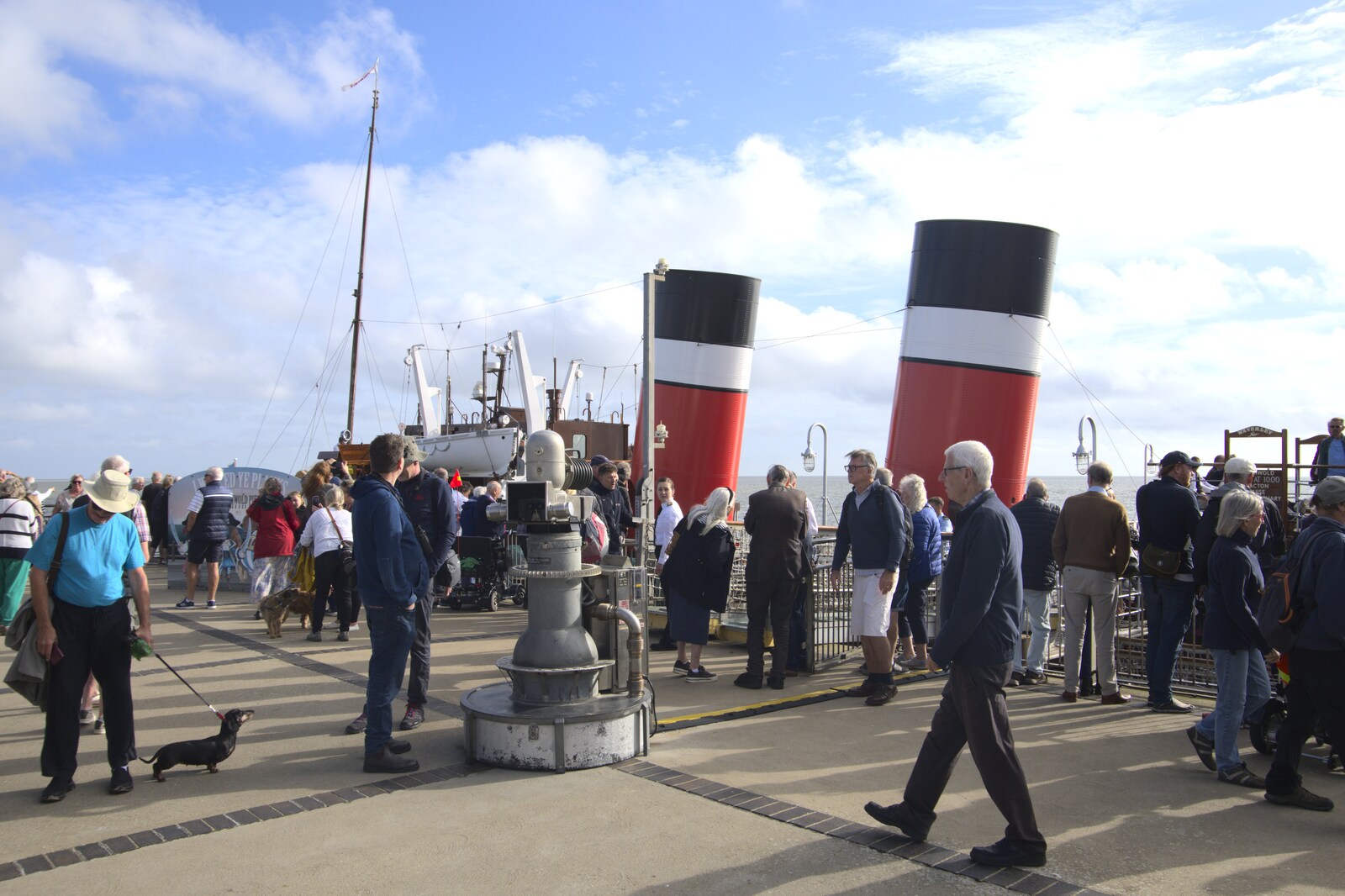 Crowds on the end of the pier from The Waverley Paddle Steamer at Southwold Pier, Suffolk - 27th September 2023
