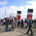 Crowds on the end of the pier, The Waverley Paddle Steamer at Southwold Pier, Suffolk - 27th September 2023