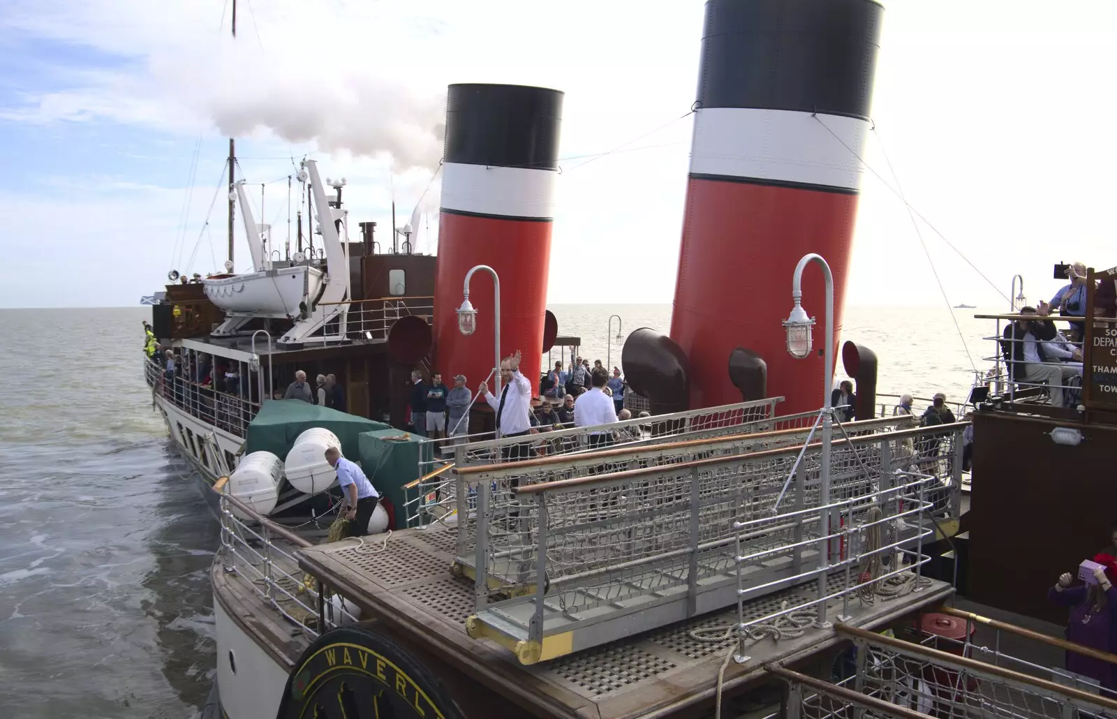 The steamer sets sail, from The Waverley Paddle Steamer at Southwold Pier, Suffolk - 27th September 2023