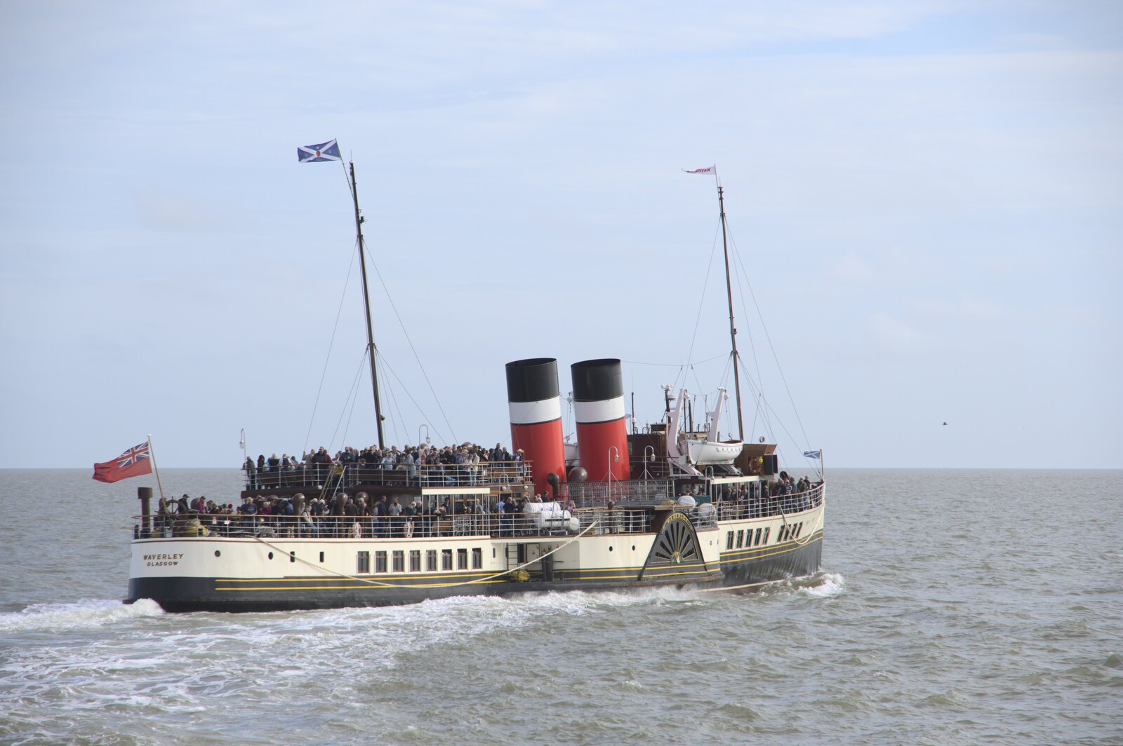 The paddle steamer turns round to head to London from The Waverley Paddle Steamer at Southwold Pier, Suffolk - 27th September 2023