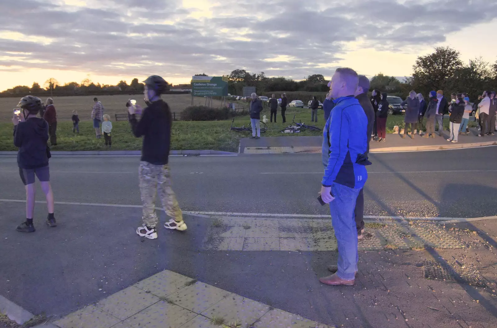 There's a ripple of excitement as stuff happens, from A Giant Load on the A140, Yaxley, Suffolk - 22nd October 2023