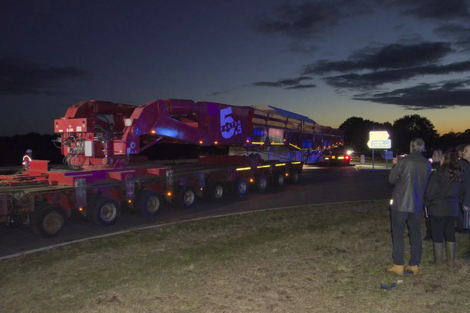 A 96-wheel bogey, from A Giant Load on the A140, Yaxley, Suffolk - 22nd October 2023