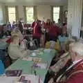 David collects a raffle prize, The GSB and the Christmas Pudding Mixing, Wickham Skeith, Suffolk - 25th November 2023