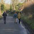 We're off up Rectory Road again, A Walk to the Swan, Hoxne, Suffolk - 1st January 2024