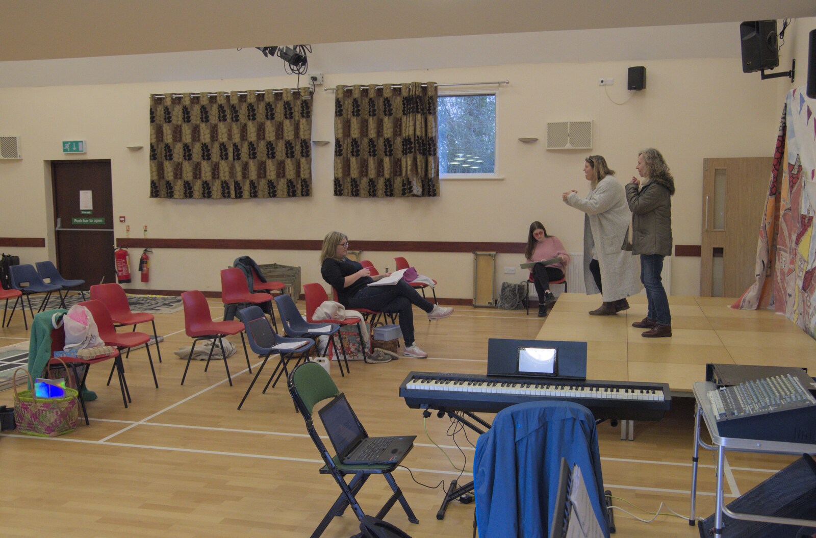 Some rehearsing occurs from Norwich Sushi and Pantomime Rehearsals, Occold, Suffolk - 7th January 2024