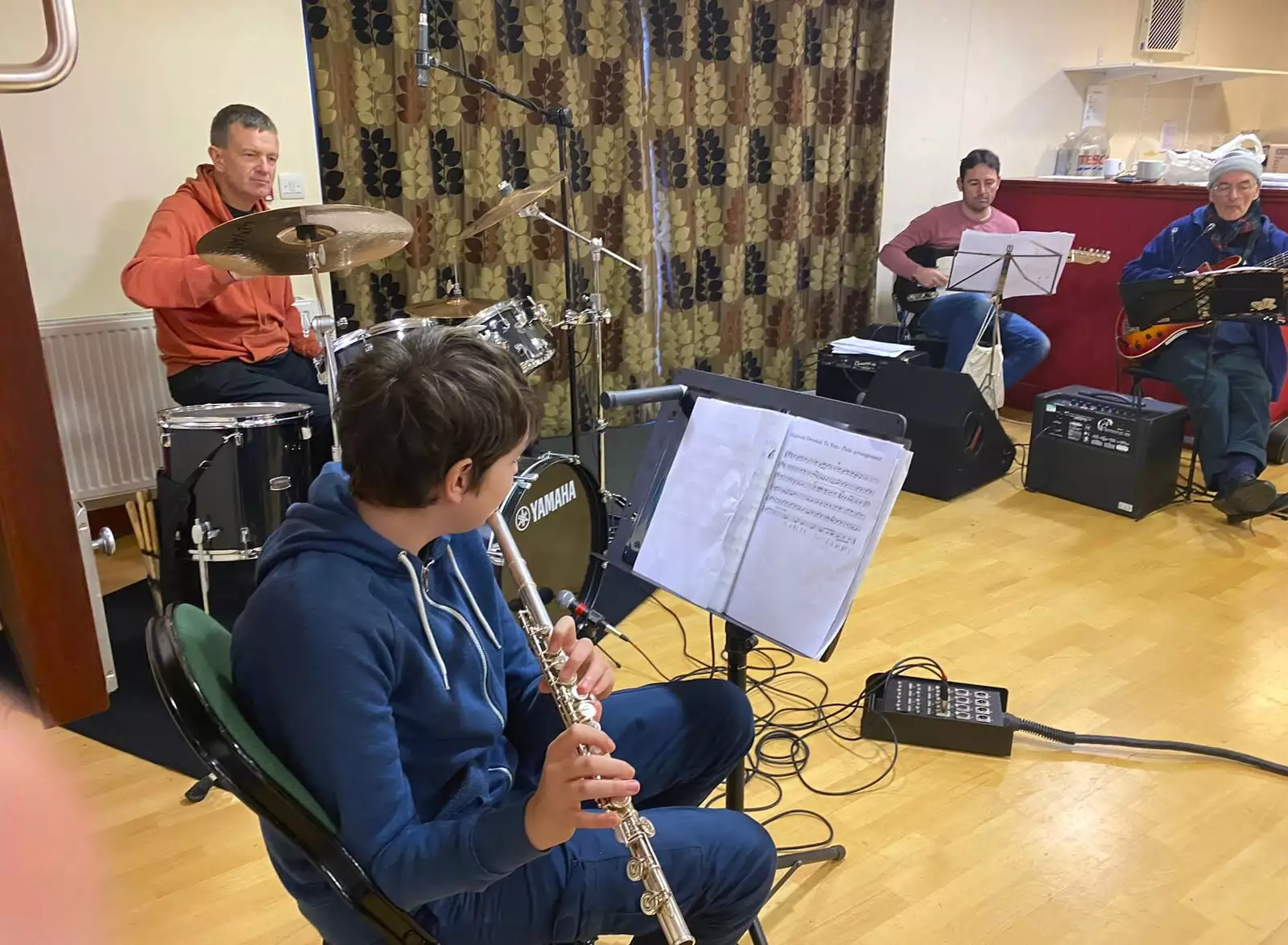 The band plays a panto number, from The Dove Players do Puss in Boots, Occold, Suffolk - 13th January 2024