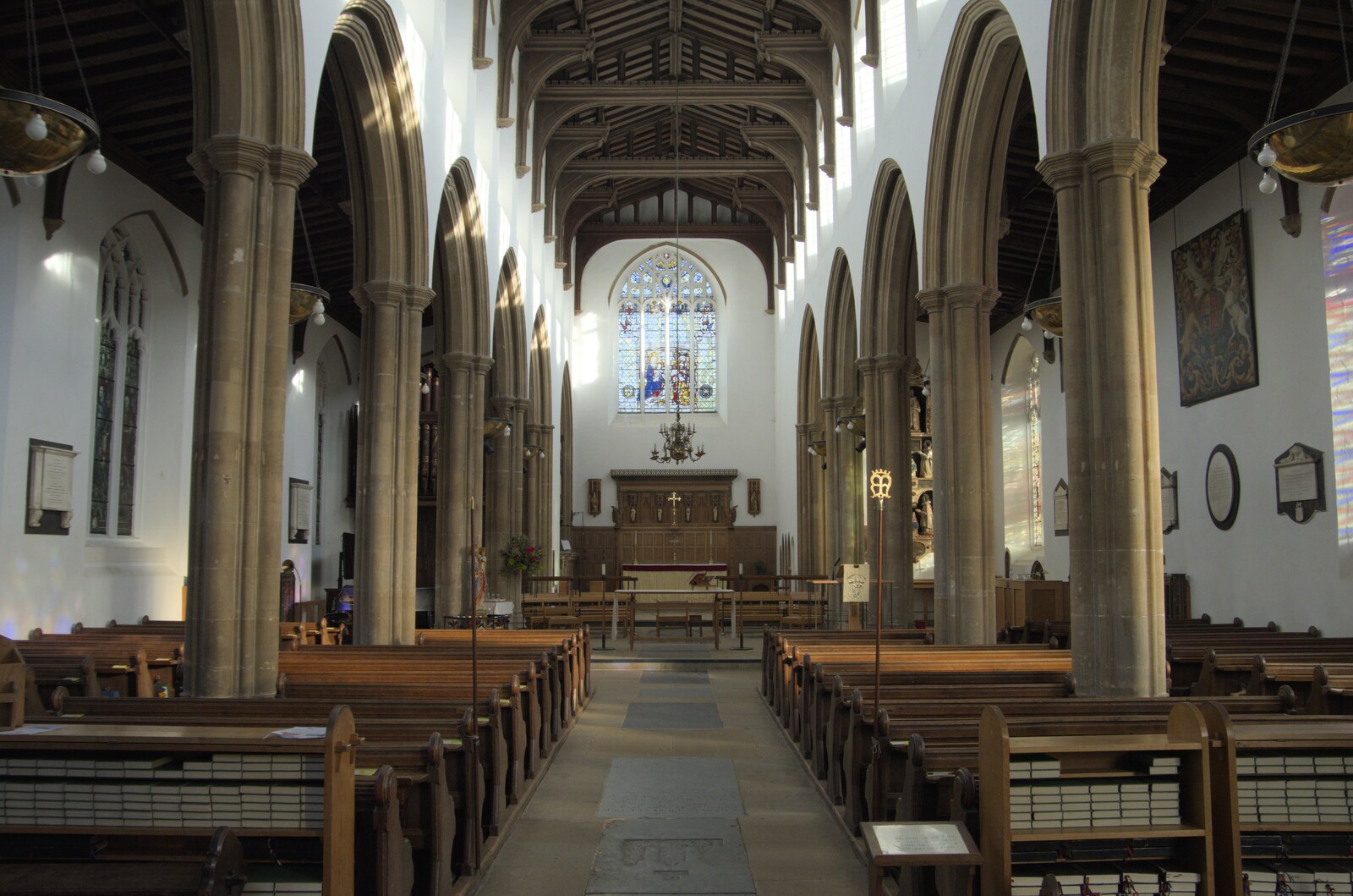 The nave of St. Mary's, Woodbridge from A February Miscellany, Diss and Woodbridge, Suffolk - 3rd February 2024