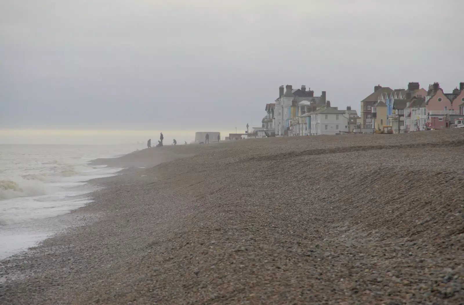 Aldeburgh beach, from Framlingham, Aldeburgh and the USAAF Heritage Trust, Hoxne, Suffolk - 14th February 2024 