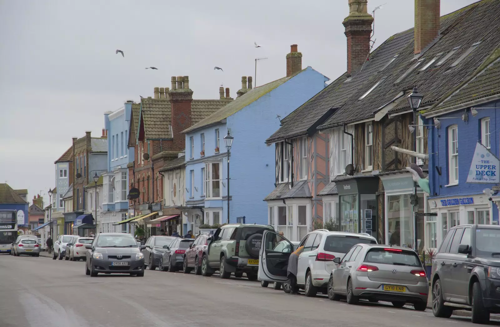 Aldeburgh High Street, from Framlingham, Aldeburgh and the USAAF Heritage Trust, Hoxne, Suffolk - 14th February 2024 