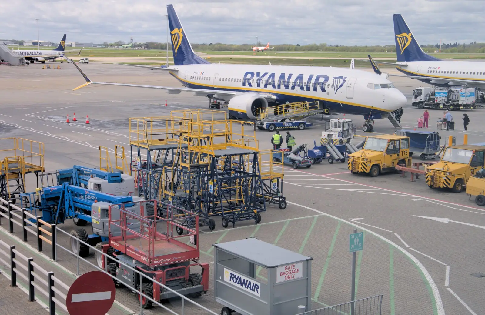 There's a big stack of steps on the apron, from A Couple of Days in Dublin, Ireland - 12th April 2024