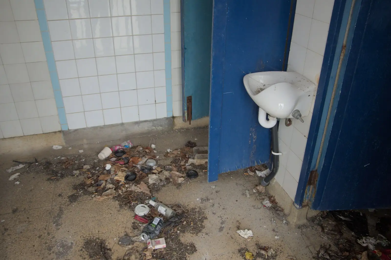 Dereliction in the disused public toilets, from A Couple of Days in Dublin, Ireland - 12th April 2024