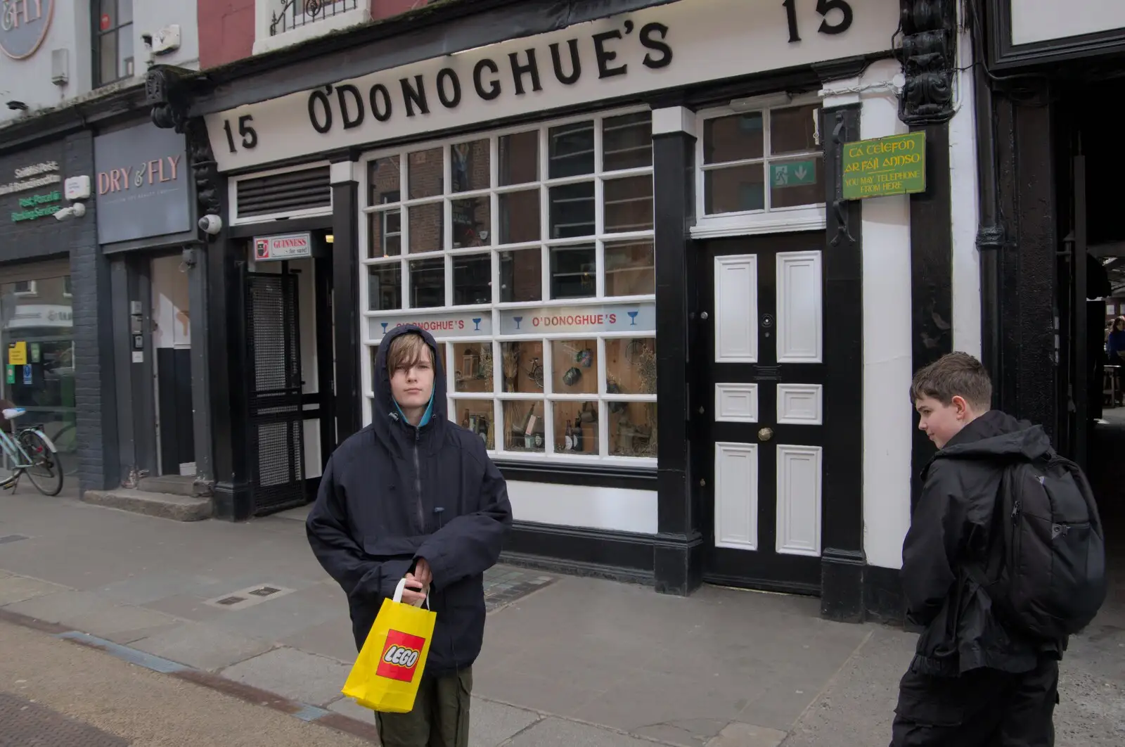 The boys are outside O'Donoghue's, from A Couple of Days in Dublin, Ireland - 12th April 2024