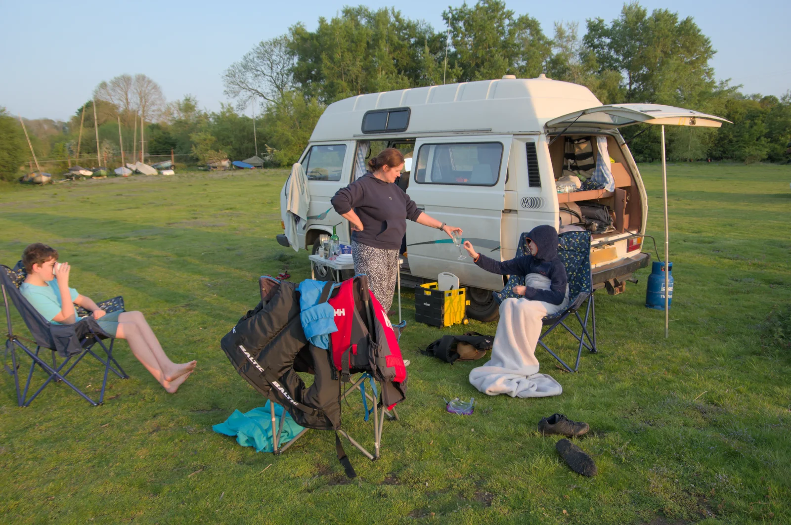 We're back at the lake for evening sausages, from A May Miscellany and The Harvs at Ampersand, Diss - 9th May 2024