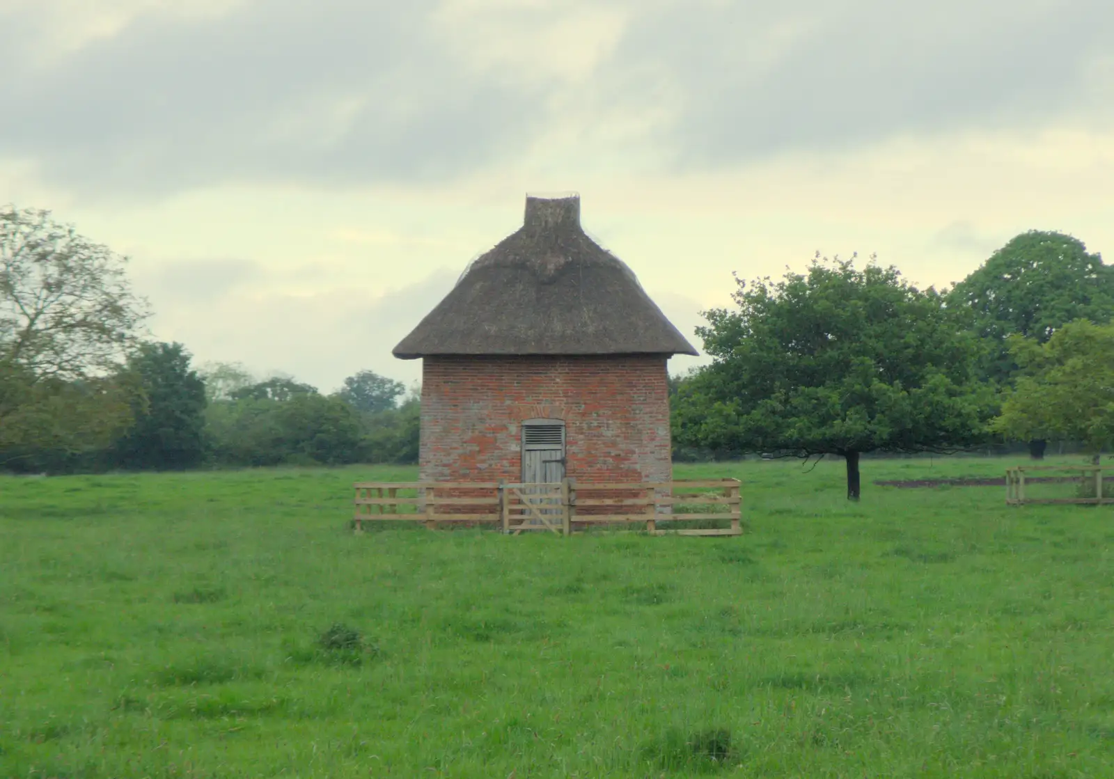 Billingford Hall has a curious thatched outhouse, from The BSCC at The Half Moon, Rushall, Norfolk - 16th May 2024