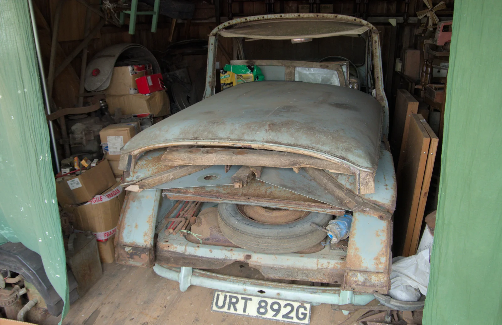 A Morris Traveller in kit form is up for sale, from Saxtead Mill, Framlingham Gala and Chips on the Beach, Aldeburgh - 27th May 2024