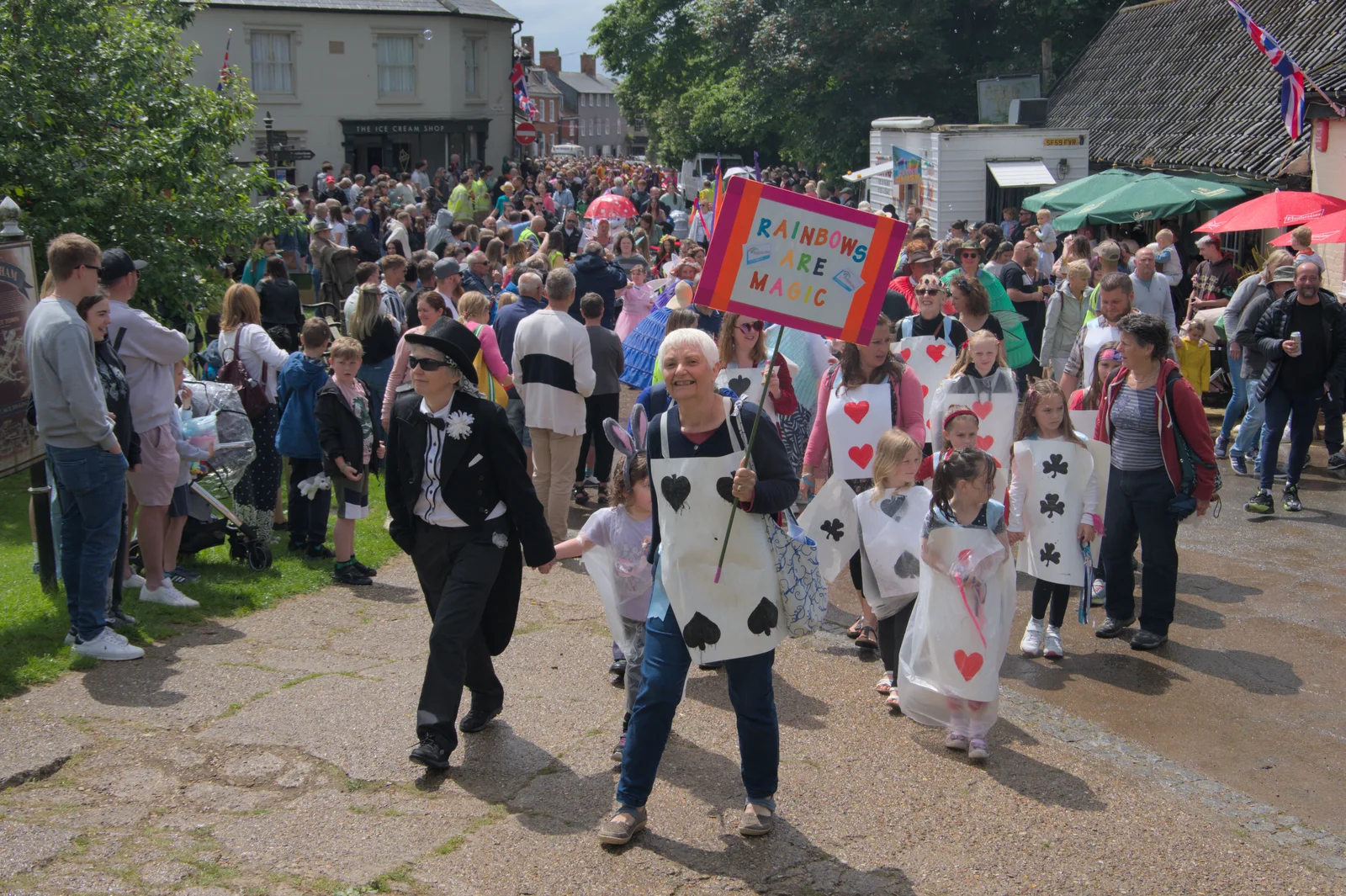 The Rainbows and Brownies arrive, from Saxtead Mill, Framlingham Gala and Chips on the Beach, Aldeburgh - 27th May 2024