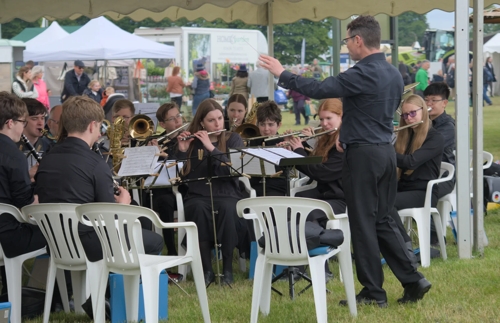 The SYWO starts its second set, from Fred and the SYWO at the Suffolk Show, Trinity Park, Ipswich - 30th May 2024