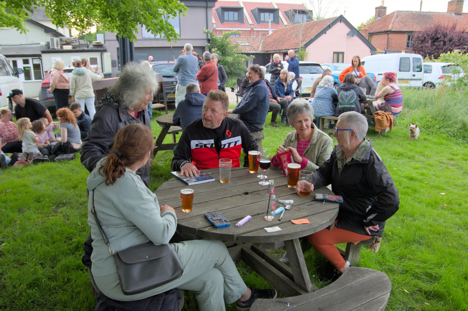 Isobel and Gaz chat to Sheila, from Sailing at the Lake, and the GSB at Mellis, Suffolk - 6th June 2024