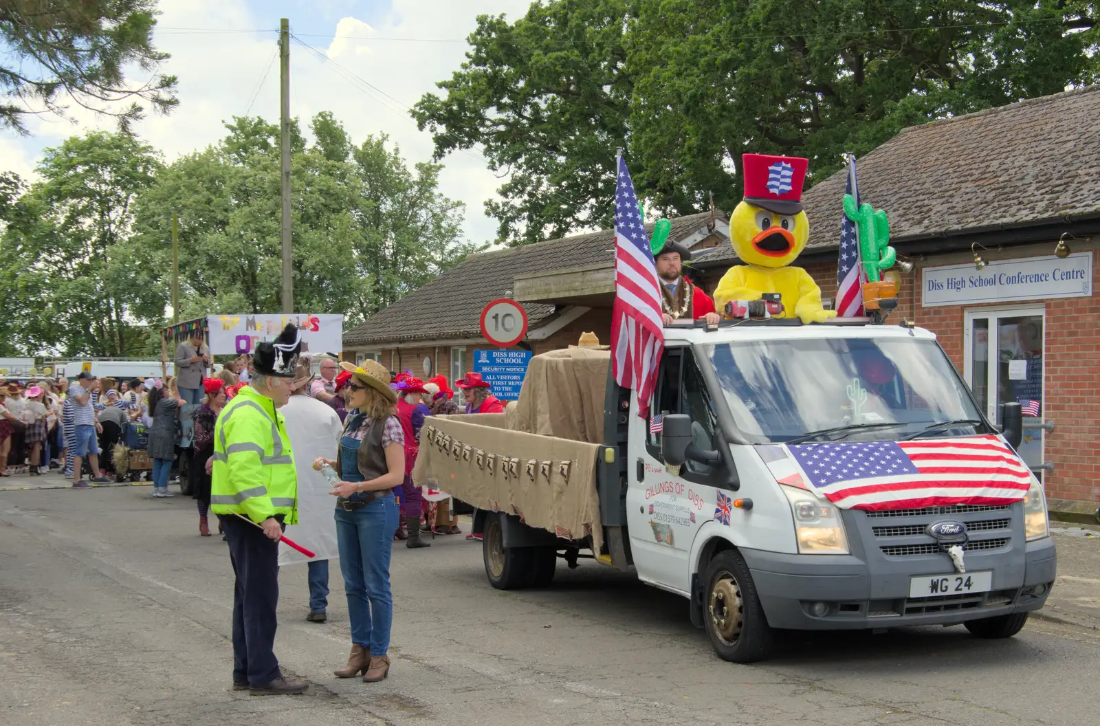 The Mayor and the Diss Duck mascot are ready, from The Carnival Procession, Diss, Norfolk - 16th June 2024