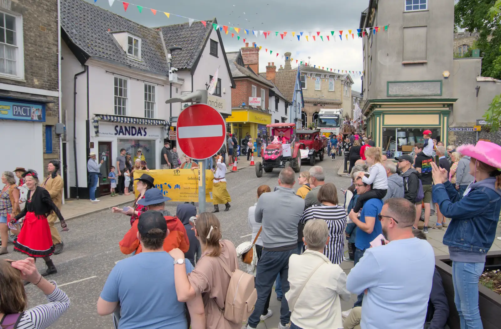 A view of the parade from up a lamppost, from The Carnival Procession, Diss, Norfolk - 16th June 2024