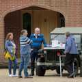 Clive chats to the Willy's jeep people, The Brome and Oakley Village Fête, Brome Hall, Suffolk - 13th July 2024