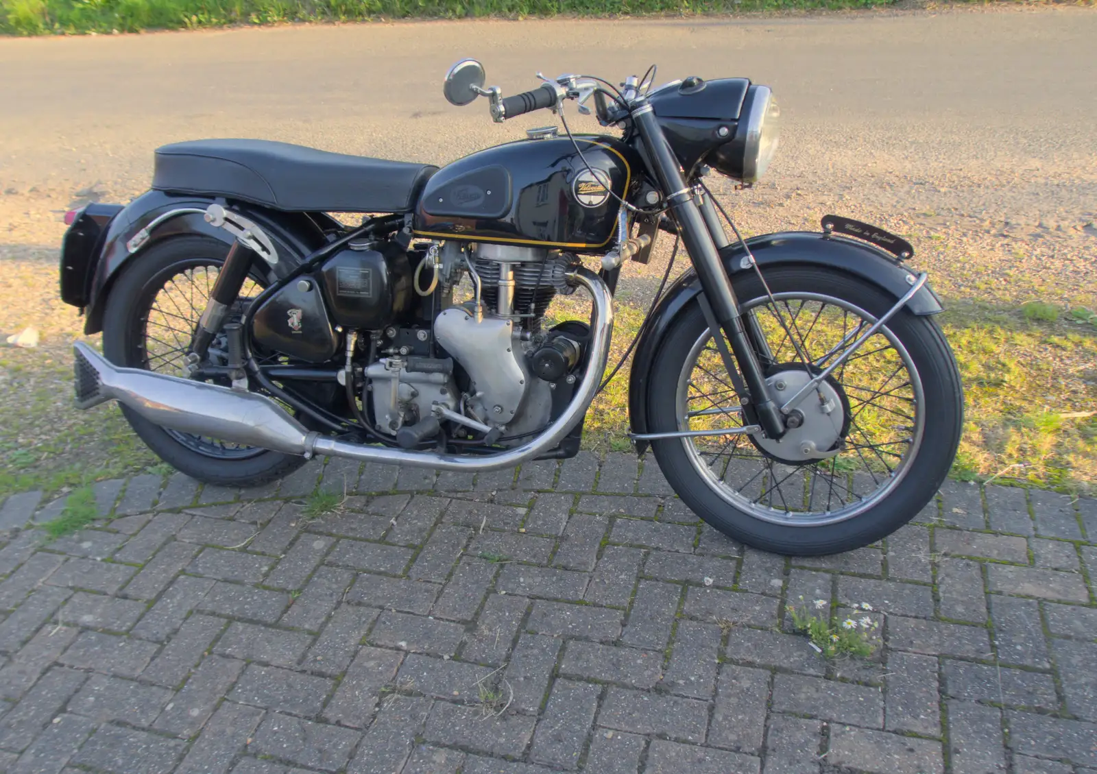 There's a nice old motorbike outside the pub, from The BSCC at Gissing Crown and Thelnetham White Horse - 18th July 2024