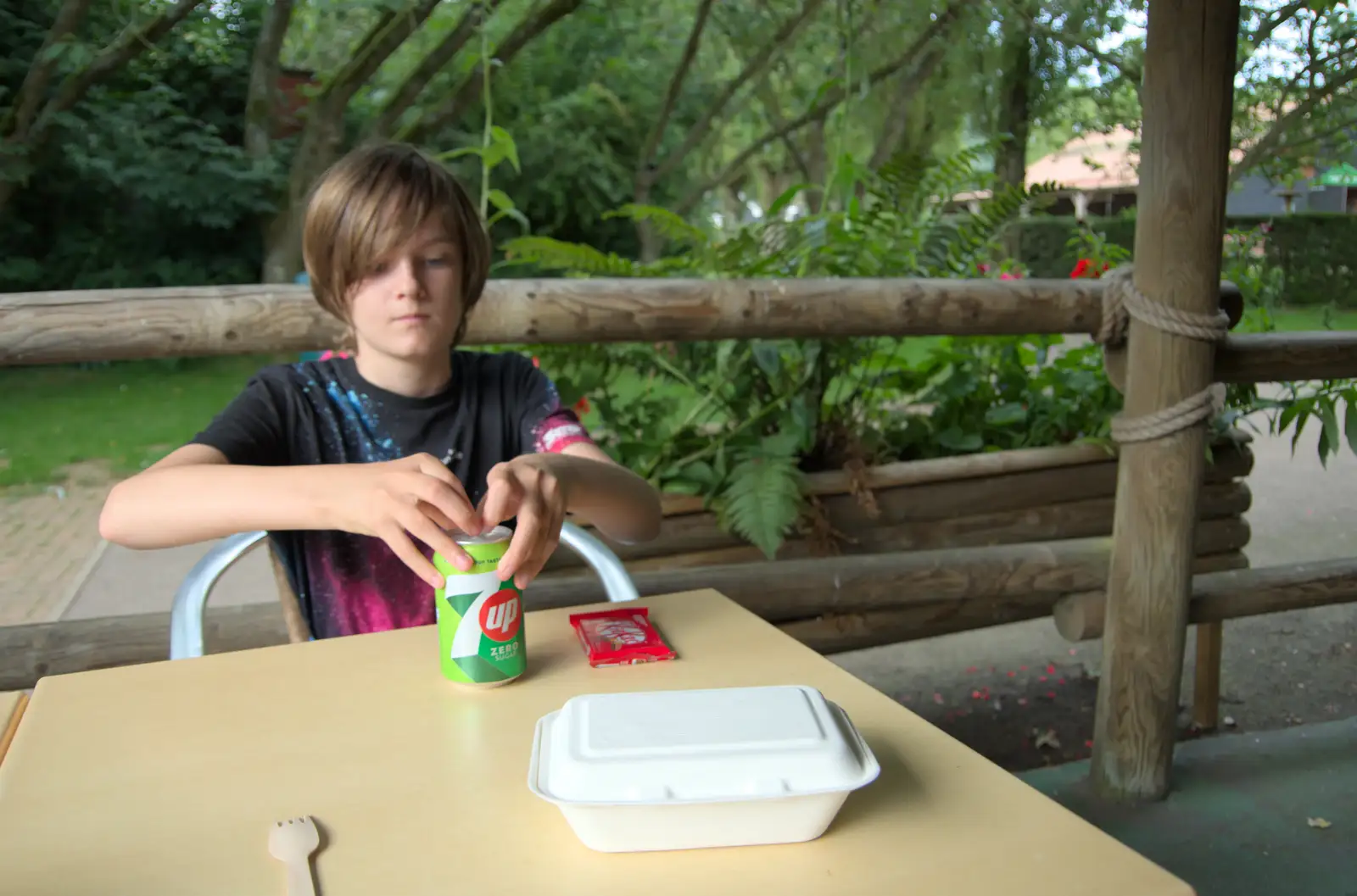 Harry cracks a can of 7up, from Harry at the Zoo, Banham, Norfolk - 28th July 2024