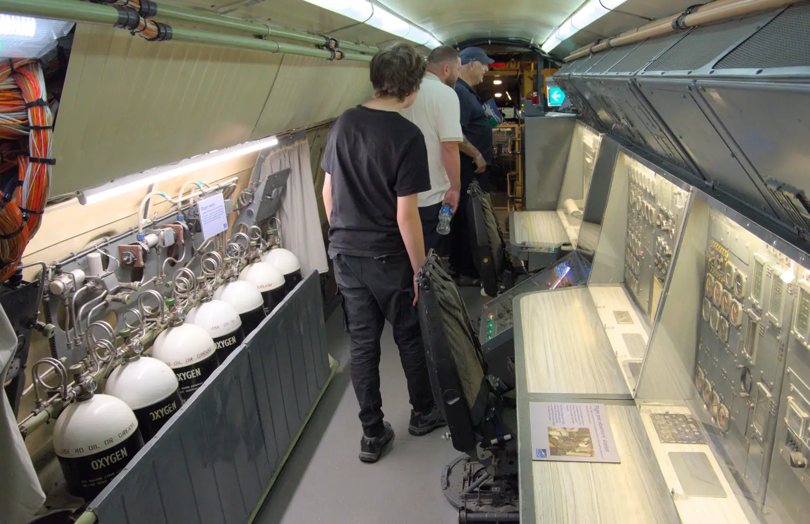 Fred looks around on Condorde 001, from Flying in a Dragon Rapide, IWM Duxford, Cambridgeshire - 17th August 2024