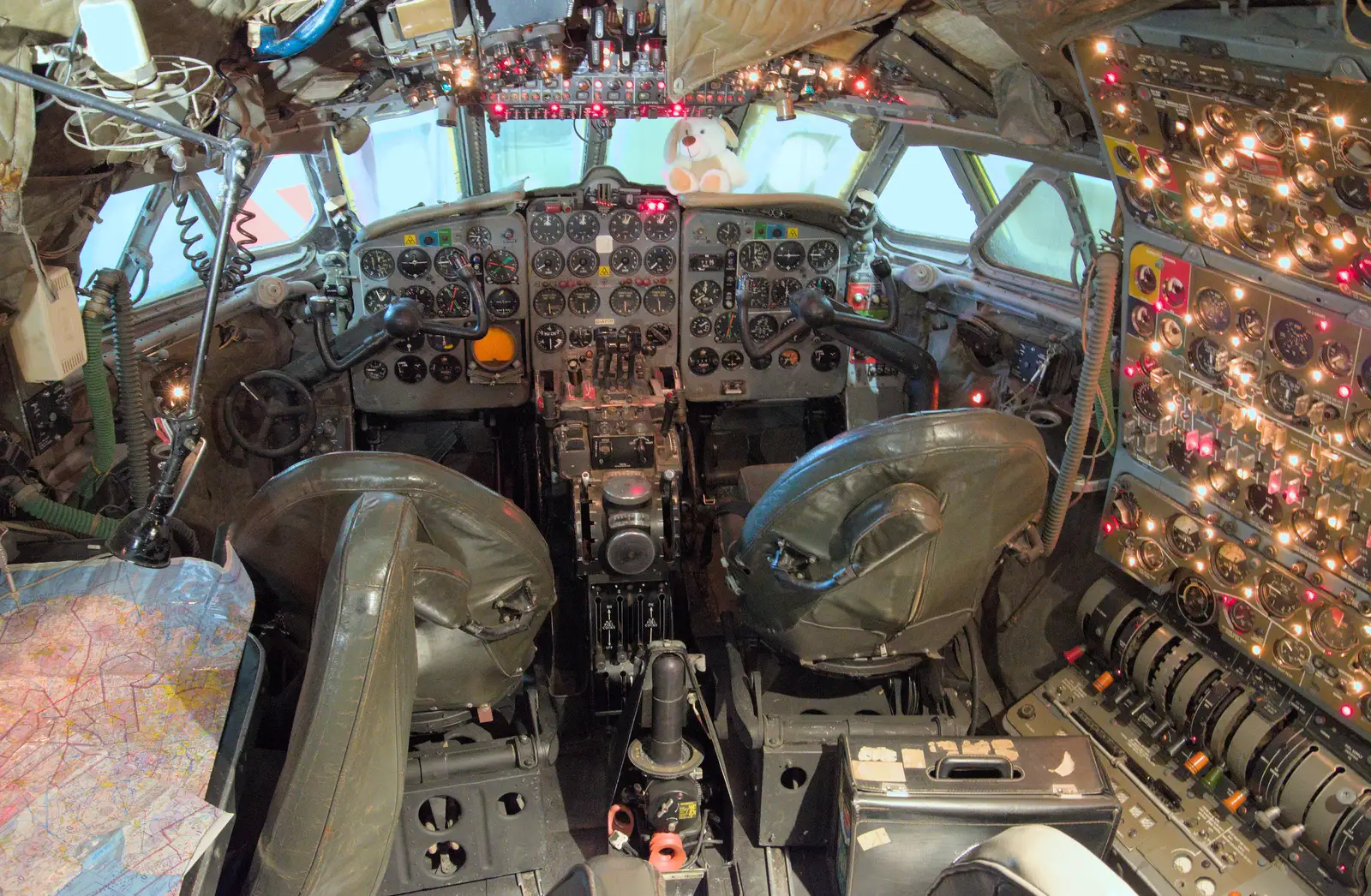 The chaotic flightdeck of a Comet 4, from Flying in a Dragon Rapide, IWM Duxford, Cambridgeshire - 17th August 2024